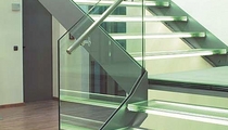 lateral stringer staircase