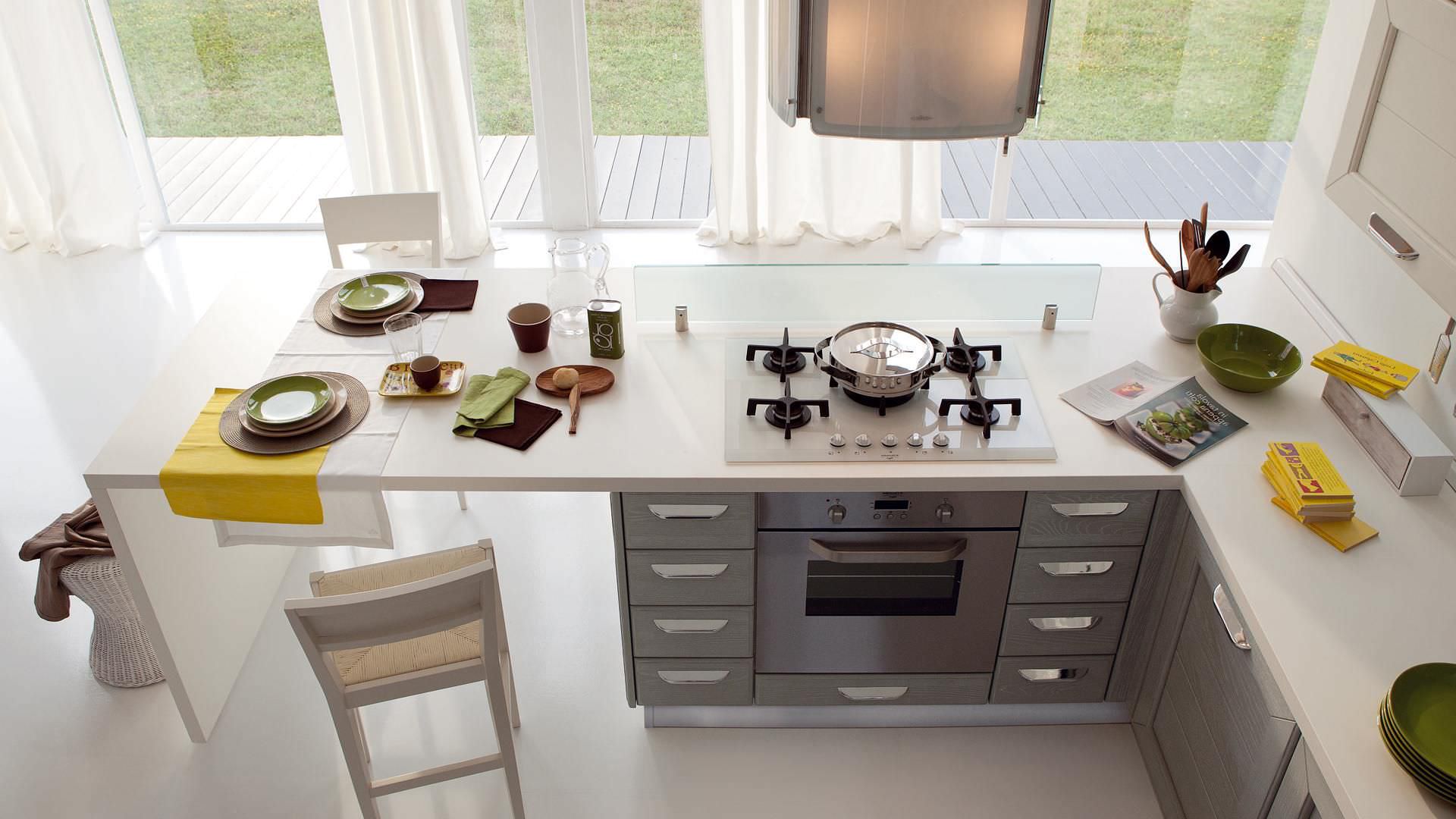 Traditional kitchen / solid wood - CLAUDIA - CUCINE LUBE - Videos Traditional kitchen / solid wood - CLAUDIA - CUCINE LUBE - Videos