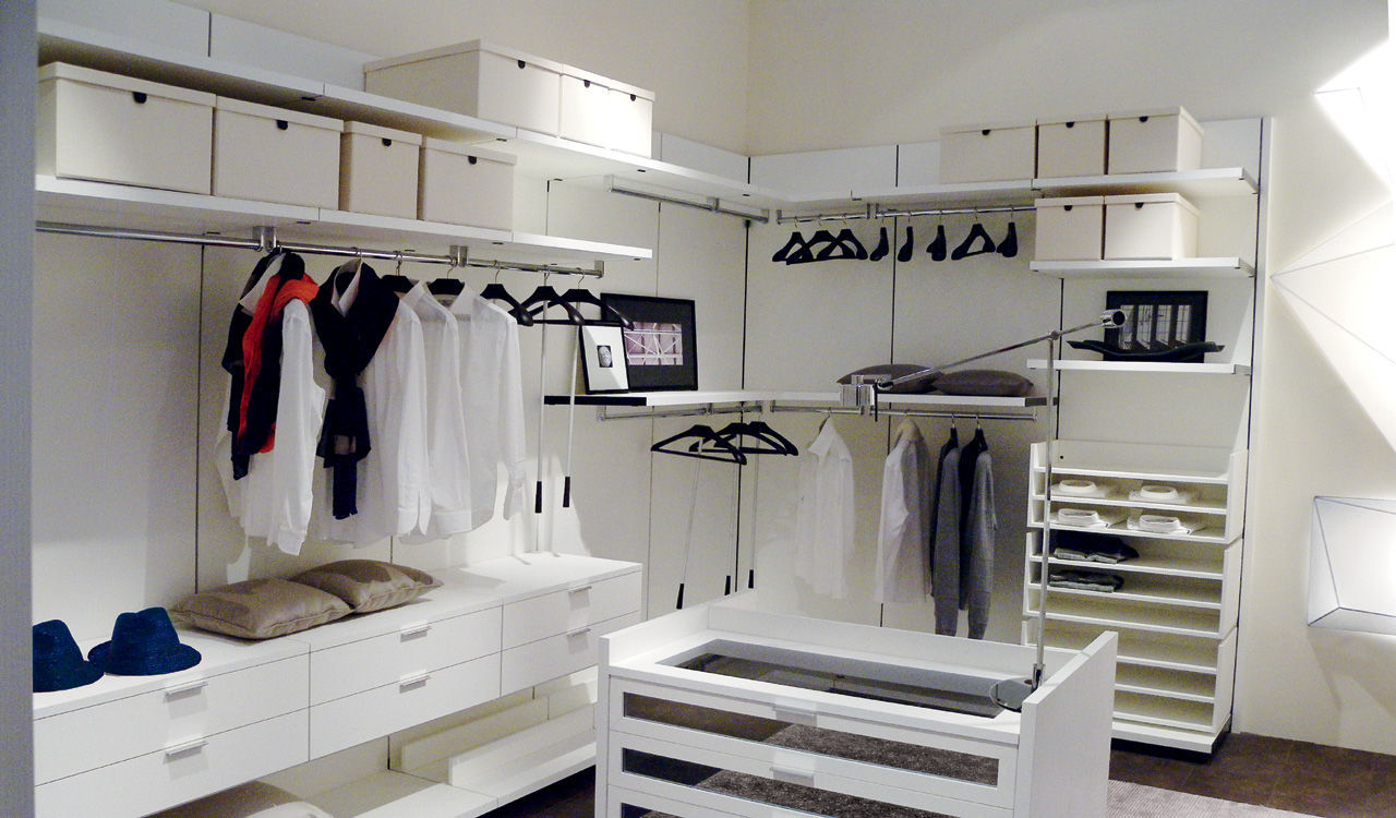 Contemporary Walk In Wardrobe Glass Lacquered Wood Open Besana Contemporary Walk In Wardrobe Glass Lacquered Wood Open