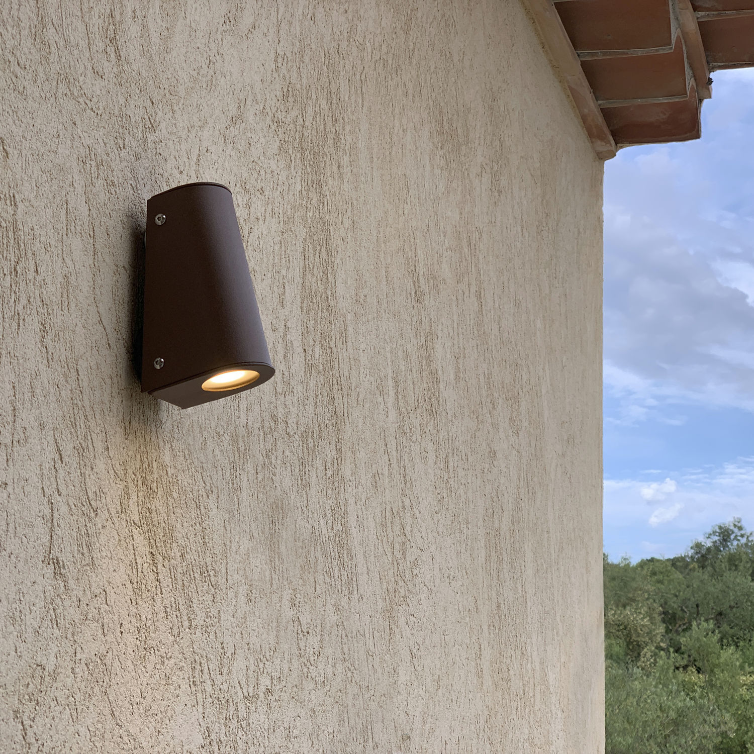 Contemporary Wall Light AP 05 Aralia LYX Luminaires For Public