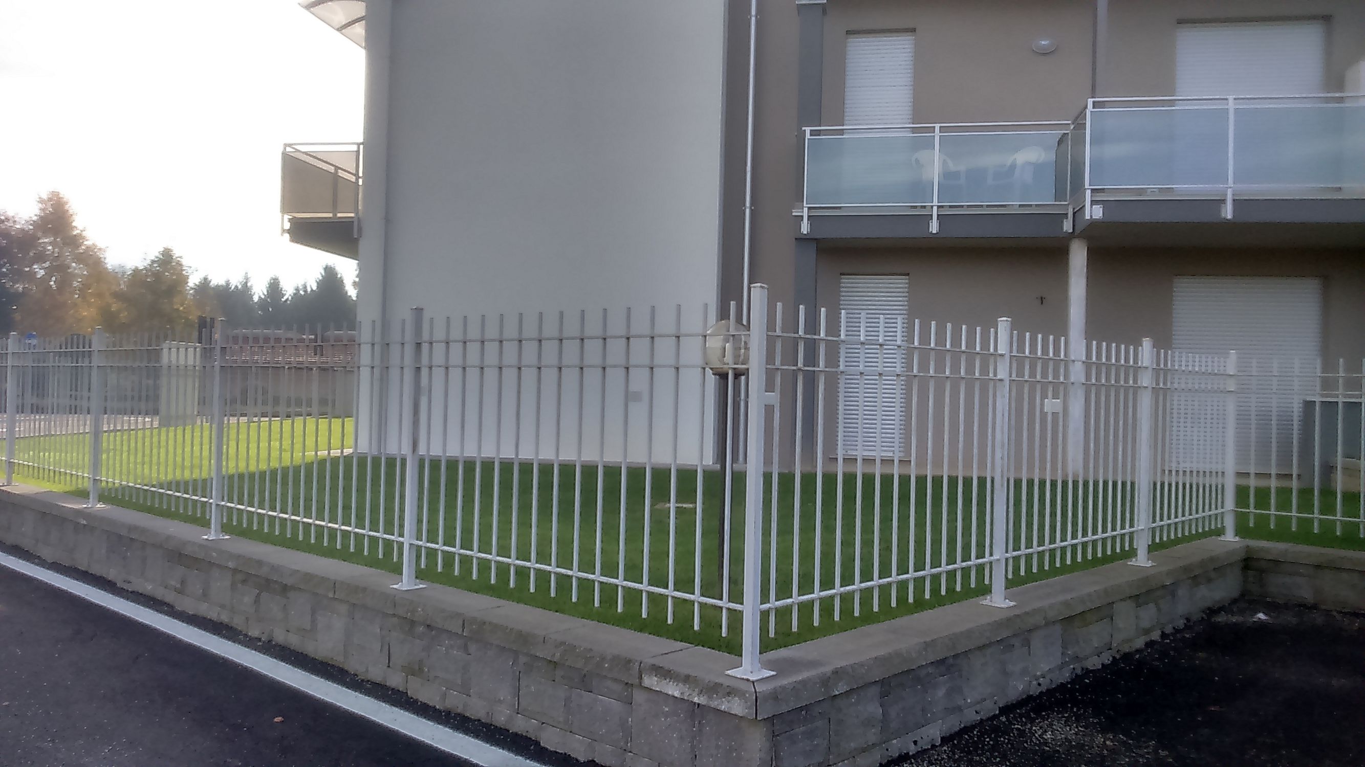 Solid Concrete Block For Retaining Walls Garden Enclosures Solid Concrete Block For Retaining Walls Garden Enclosures Stone Look
