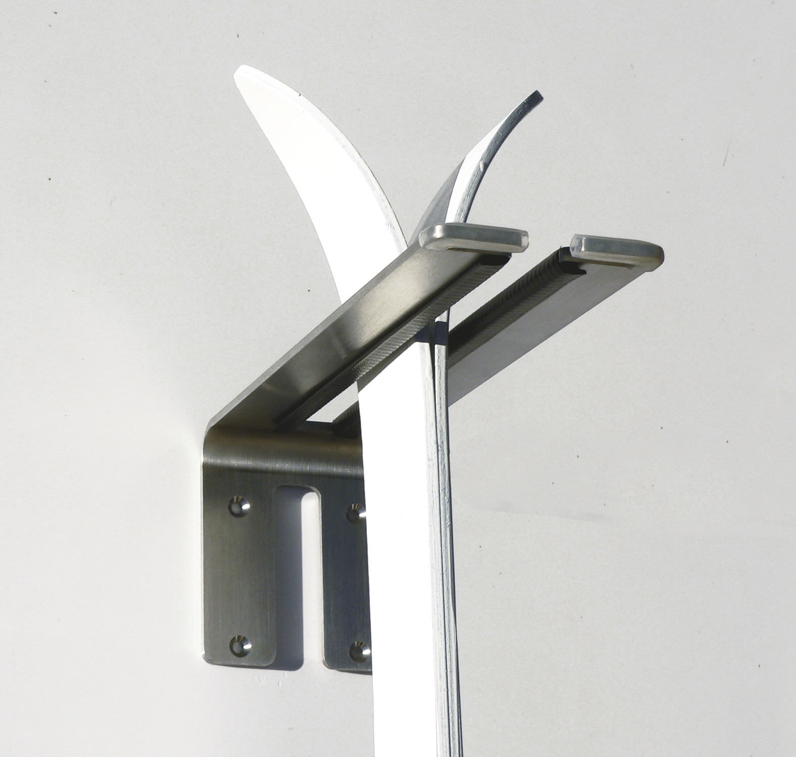 Wall Mount Ski Rack Downhill 2 Insilvis Wall Mount Ski Rack