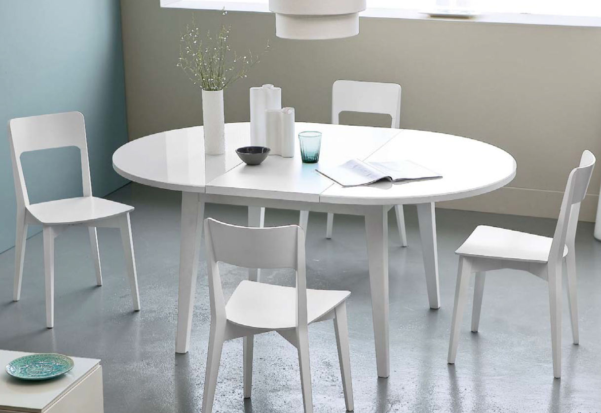 Cucine con tavolo rotondo: cucina garbagnate milanese. at .jpg. .