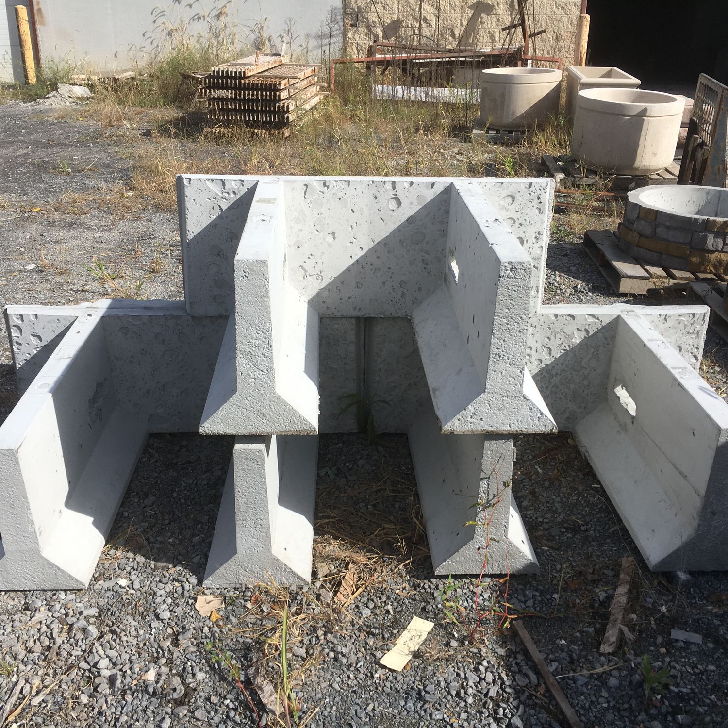 Solid Concrete Block For Retaining Walls High Resistance
