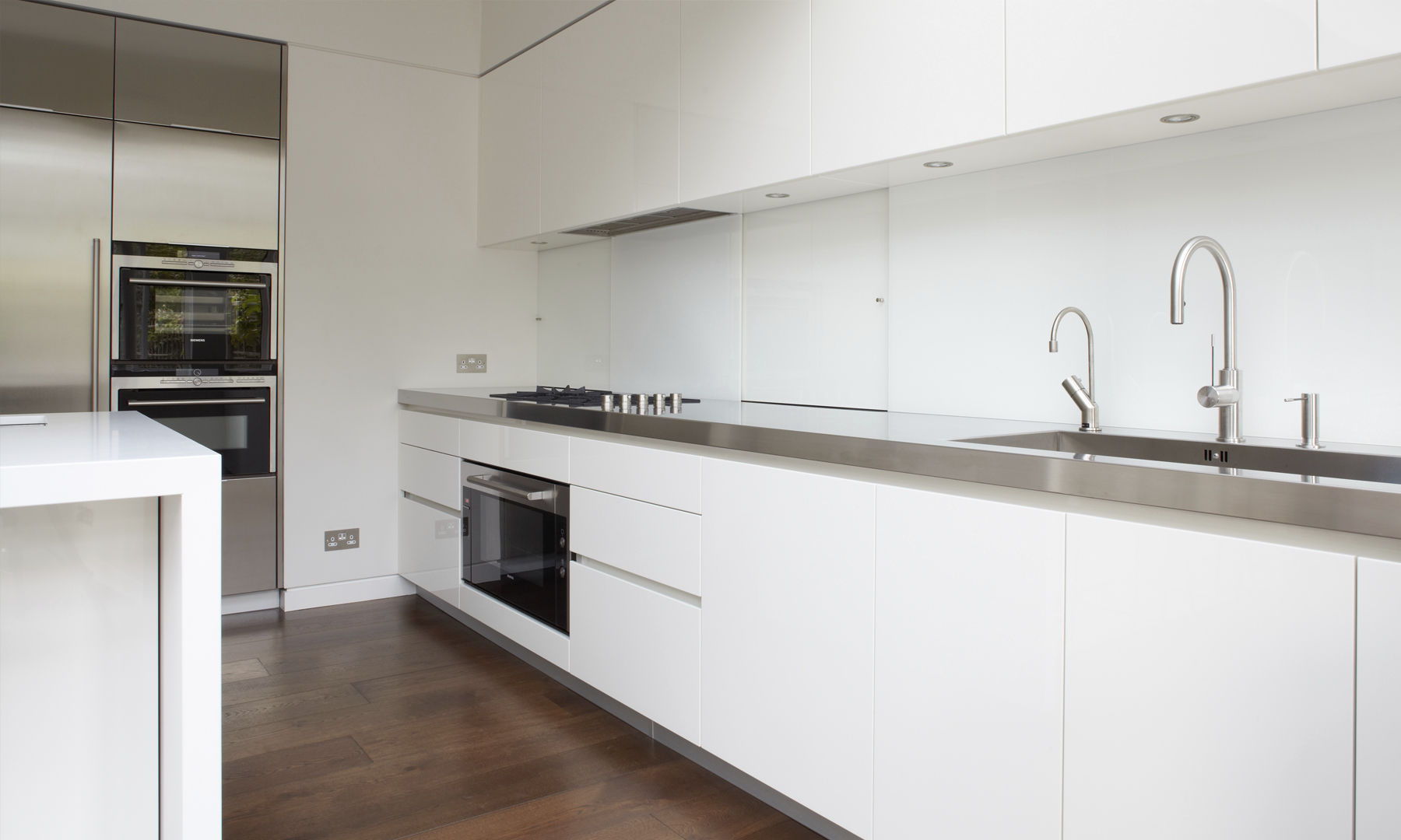 Cuisine gris mauve: les meubles de salle bains font peau neuve ...