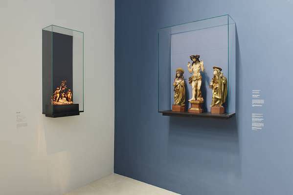 Contemporary Display Case Wall Mounted Metal Museum W210 Glasbau Hahn GmbH Contemporary Display Case Wall Mounted Metal Museum W210 Glasbau Hahn GmbH