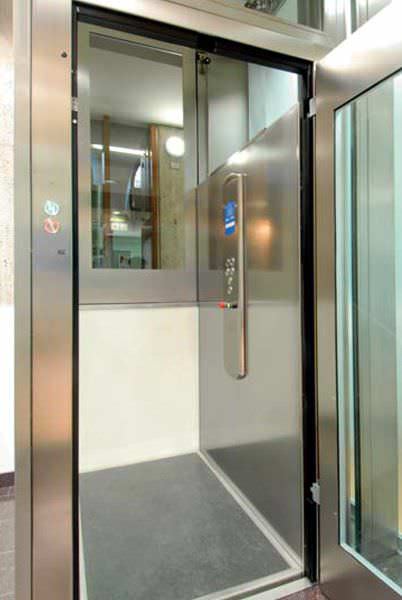 exterior handicap lift disabled person handicapped lifting platform outdoor handicapped passenger gruppo millepiani exterior handicap lift disabled person handicapped lifting platform outdoor handicapped passenger gruppo millepiani