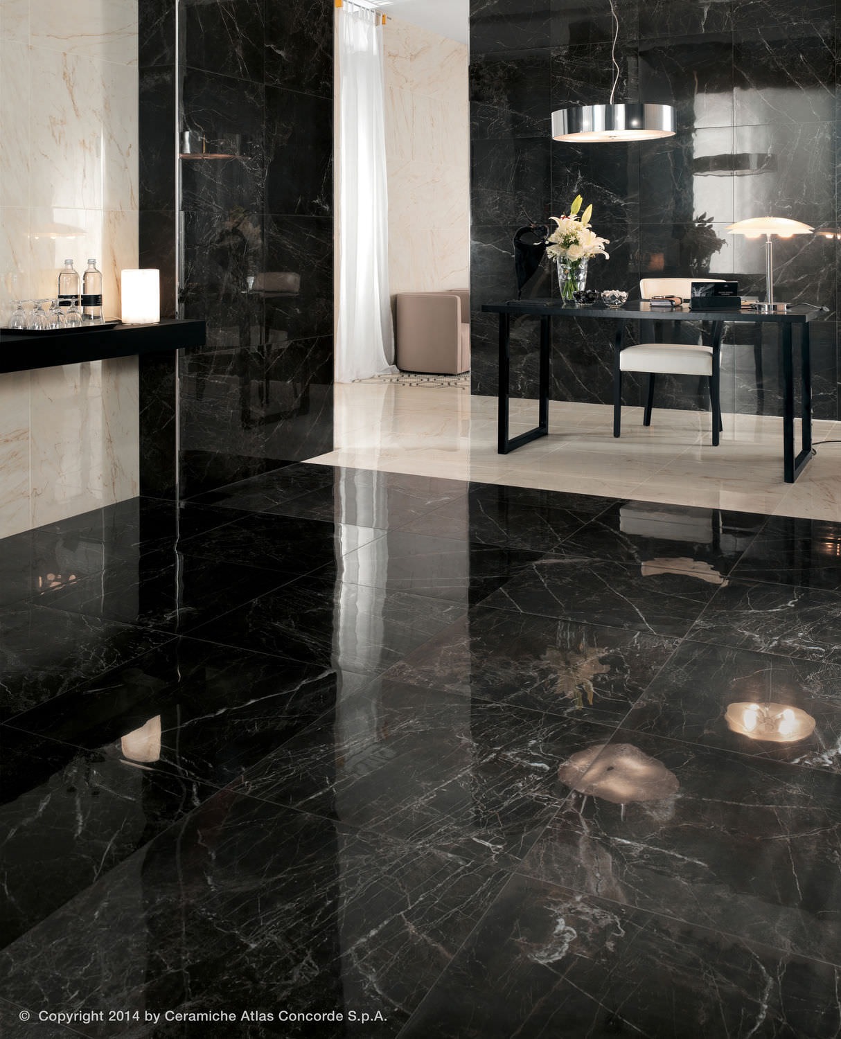Carrelage marbre noir