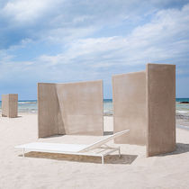 Contemporary screen / aluminum / garden