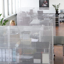 Floor-mounted office divider / glass / soundproofed