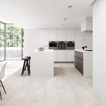 Indoor tile / wall / floor / porcelain stoneware