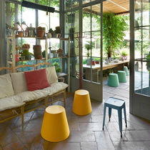 Contemporary stool / polyethylene / commercial...