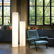 Contemporary light column / polyethylene...