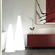 Contemporary light column / polyethylene...