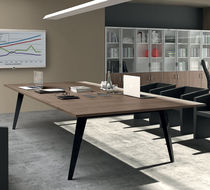 Contemporary boardroom table / wooden /...