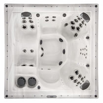 6 seater portable hot-tub 581 MAAX Spas