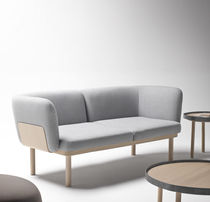 Contemporary sofa / fabric / leather / wooden