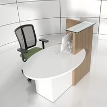Semicircular reception desk / laminate