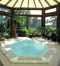 7 seater built-in overflow hot-tub CHENONCEAU SOMETHY