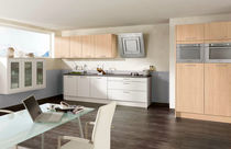 Contemporary kitchen / laminate / with handles