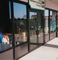 aluminium entrance door for commercial buildings 200 NARROW STILE CMI Architectural Products, Inc.