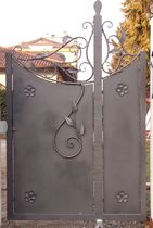 aluminium garden gate  laboratorio Artigianale artistico