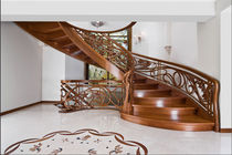 circular classic staircase with lateral stringer (wooden steps and frame) STILYSH: MS-57 Marchewka