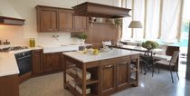 classic matt lacquer eco-friendly kitchen (water-based lacquers) GINEVRA CASTAGNA CUCINE