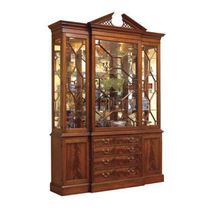 classic style china cabinet COLONIAL WILLIAMSBURG : KENSINGTON STICKLEY