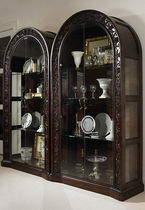 classic style display case WELLINGTON COURT : CURIO CENTURY FURNITURE