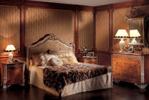 classic style double bed 162 ALA Mobili d'Arte di B. & M.bondi