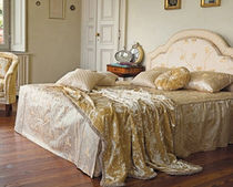 classic style double bed FLORA Pigoli