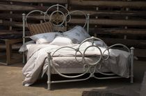classic style double bed HC-064 NEW WATER NYMPH Stylish Furniture