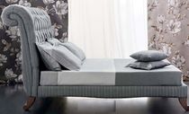 classic style single bed PALAGONIA MASTRO RAPHA&Euml;L
