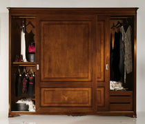 classic style wardrobe MADAME BIZZARRI MOBILIFICIO