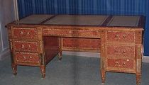 classic style writing desk F195 F.lli Bazzi s.n.c. di Bazzi Giancarlo & C.