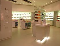 commercial display case   MAPAC