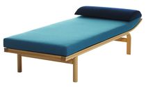 commercial long chair DAYBED KINNARPS