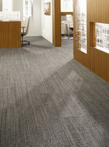 commercial tufted and loop pile synthetic carpet tile (Green Label Plus-certified, low VOC emissions) PLAY OF LIGHT : STREAMING IN MODULAR Lees