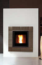 contemporary built-in fireplace (wood pellets closed hearth) MONTEGRAPPA PELLET POWER Caminetti Montegrappa