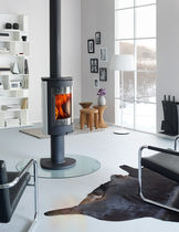 contemporary central wood-burning stove F 473 J&oslash;tul