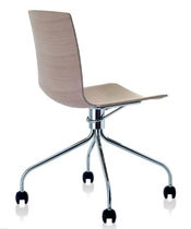 contemporary chair with casters DATA BY GRAZIELLA E RENZO FAUCIGLIETTI Fornasarig