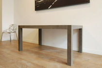 contemporary concrete table UBIQ3 GALERIE TAPORO