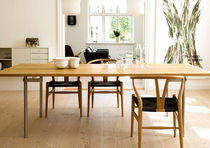 contemporary dining table CH303 by Hans J. Wegner Carl Hansen & Son
