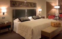 contemporary double bed SOLITAIRE SELVA