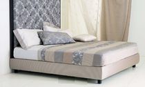 contemporary double bed DUKE MASTRO RAPHA&Euml;L
