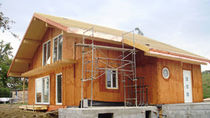 contemporary ecological wooden prefab house (traditional style) HMS HMS Bausysteme