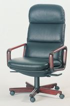 contemporary executive leather armchair DYRLUND 8497W dyrlund