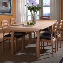 contemporary extending solid wood table 9249 ALDER dyrlund