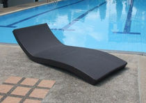 contemporary garden sun lounger (stacking) TF 0753 Nature Corners Co.,Ltd.